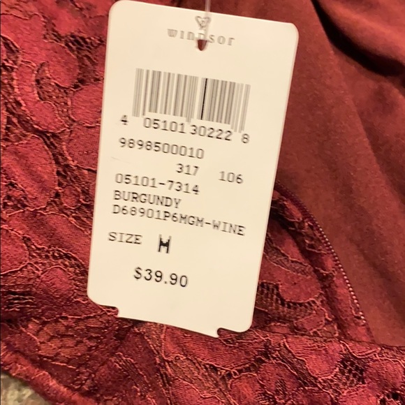 Dress - Picture 3 of 6